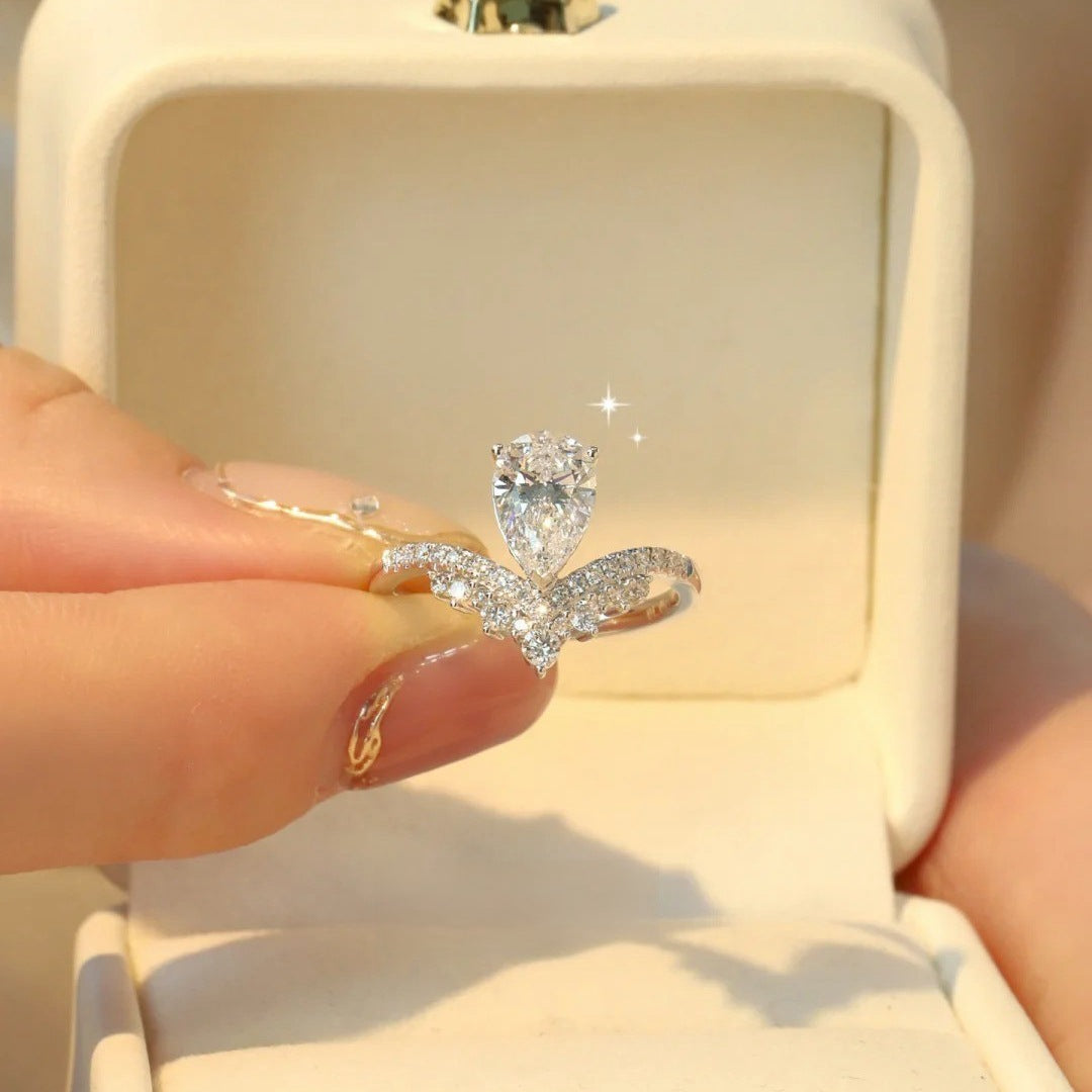 Luxury Pear Cut Moissanite Ring With Sterling Silver 925 Setting