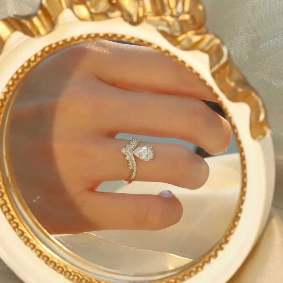 Luxury Pear Cut Moissanite Ring With Sterling Silver 925 Setting