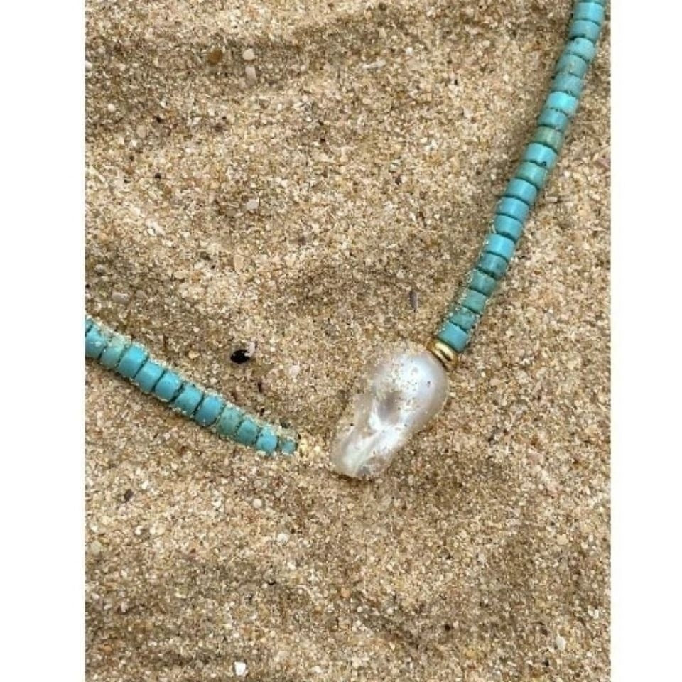 Natural Turquoise Sead Strand Choker With Baroque Pearl
